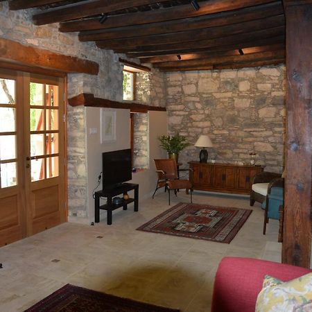 Riverside Cottage Kato Platres Zewnętrze zdjęcie